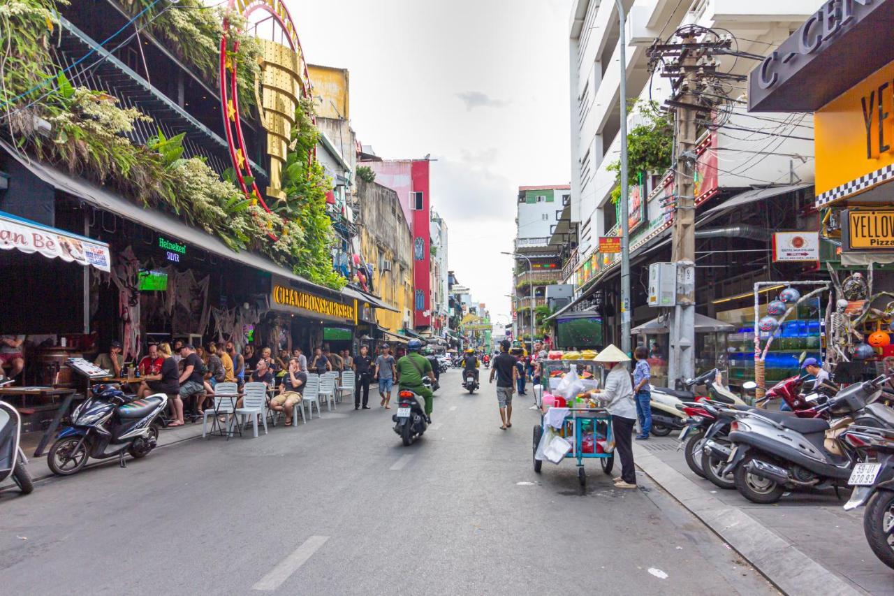 Saigon Odyssey Hotel - The Art Ho Chi Minh City Bagian luar foto